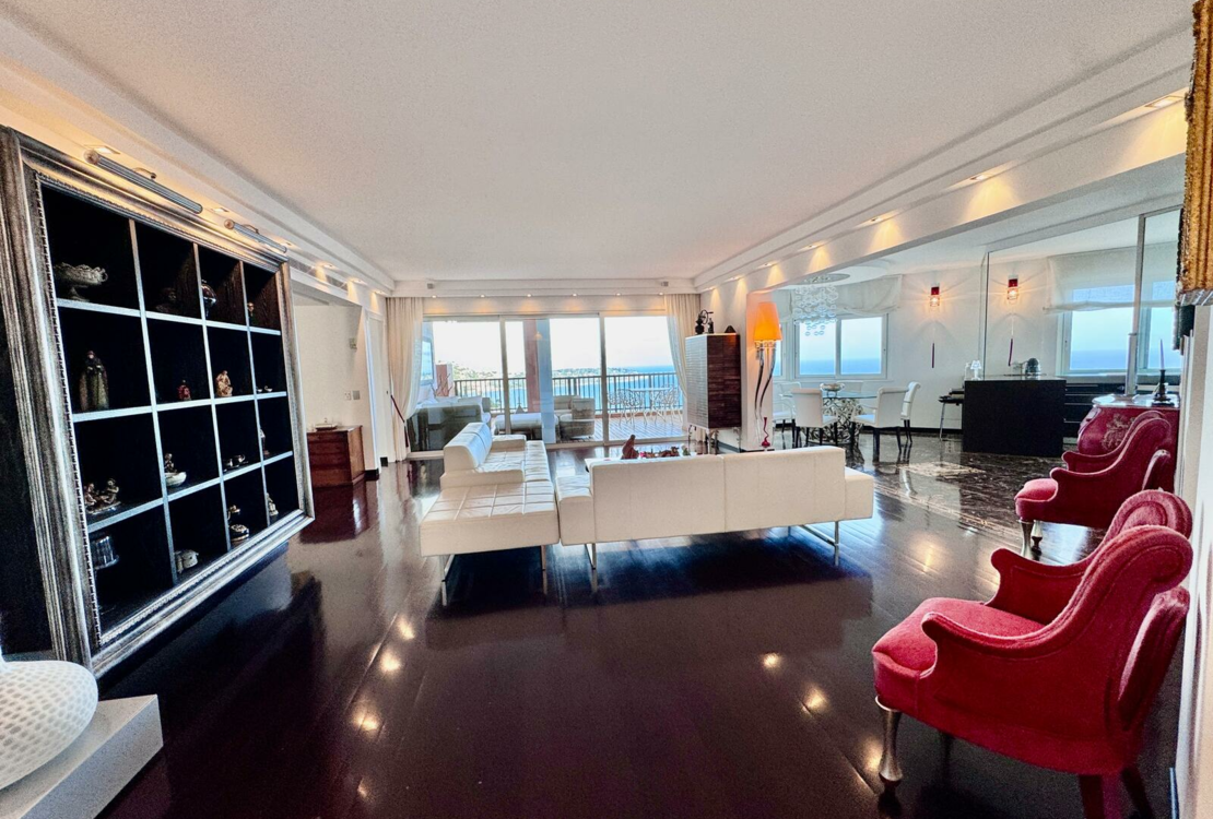 PARC SAINT ROMAN | 5 PIECES | SEA VIEW