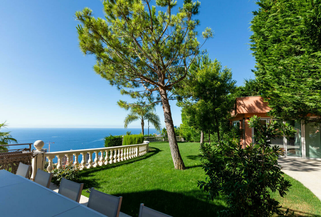 ROQUEBRUNE-CAP-MARTIN | LUXURIÖSE VILLA