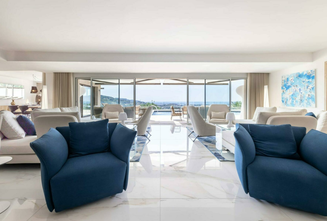 MOUGINS | VILLA | +5 PIECES