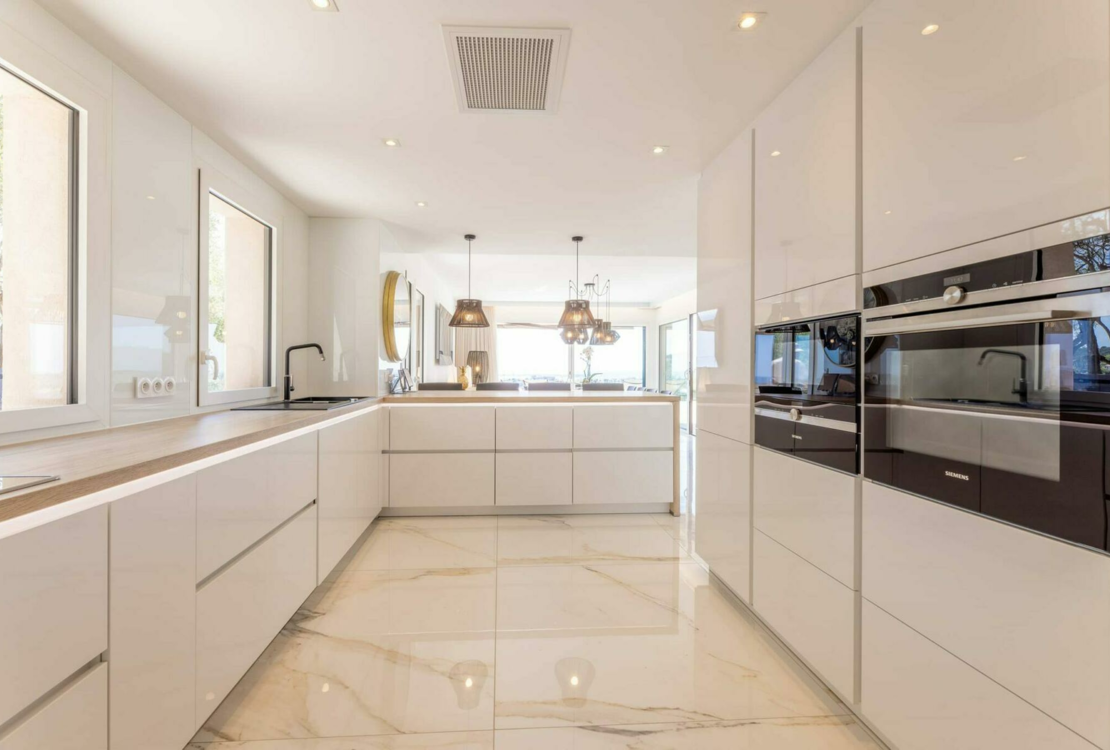 MOUGINS | VILLA | +5 PIECES