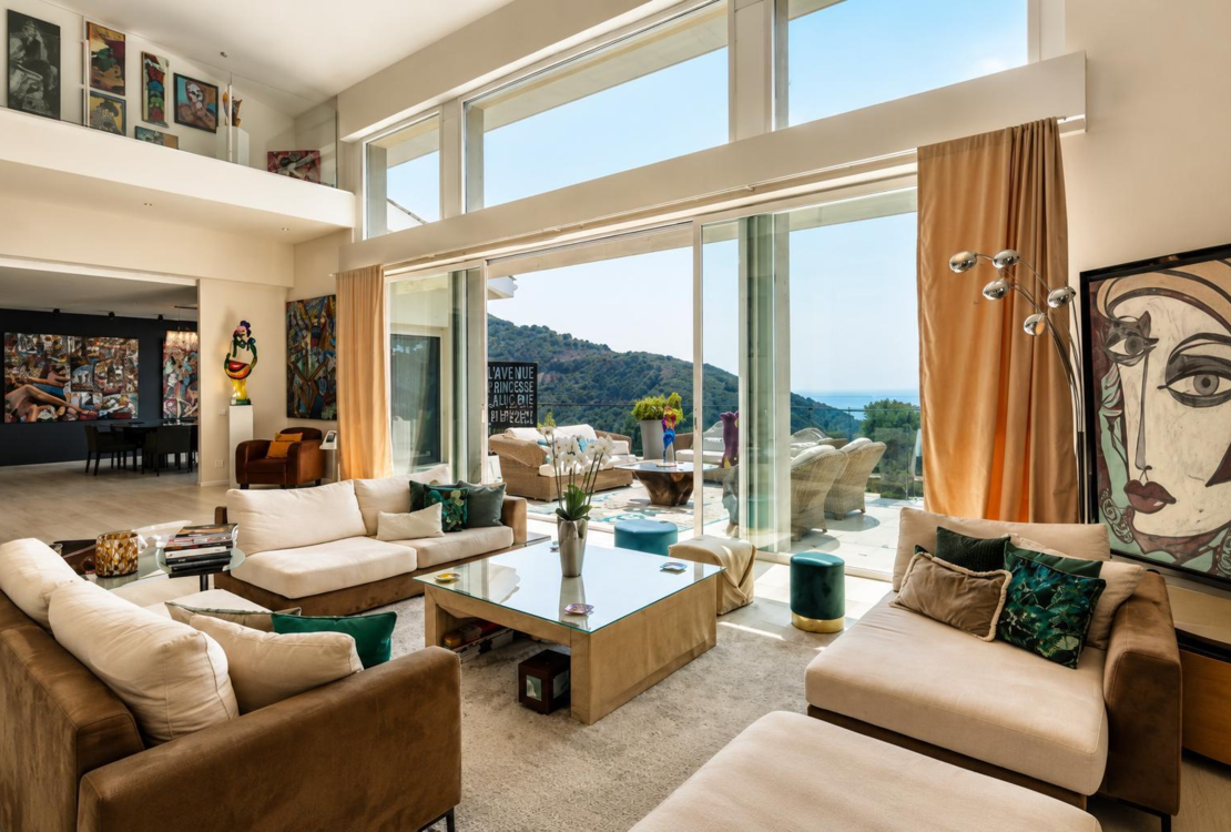 Außergewöhnliche Villa Eze mit Meeresblick, nahe Monaco mit Baugrundstück