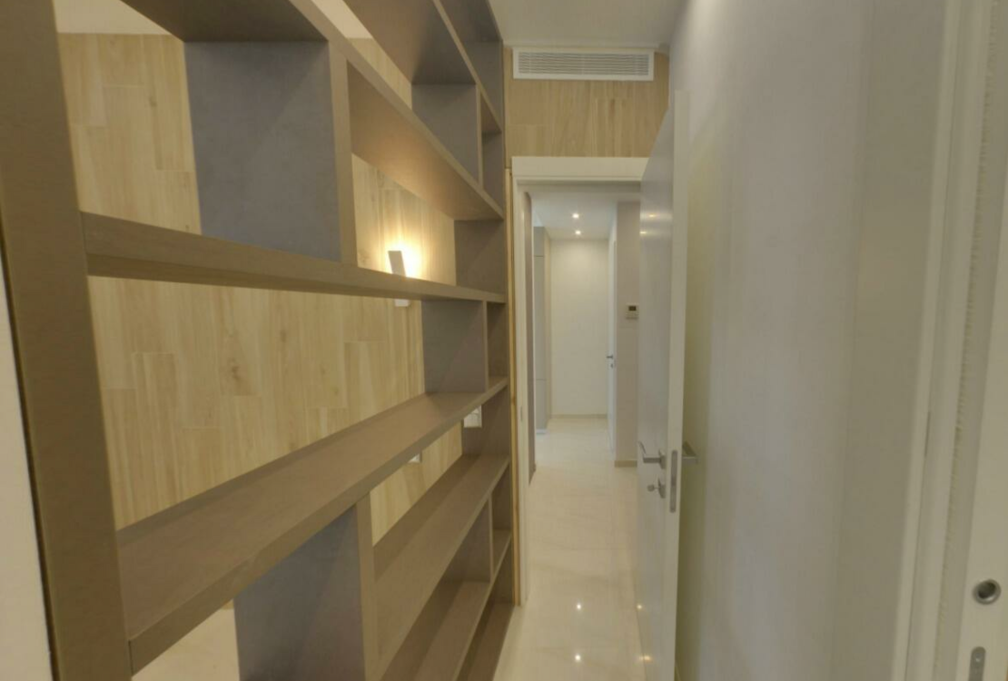 Beau Rivage — renovierte 2-Zimmer-Wohnung mit Terrasse und Meerblick