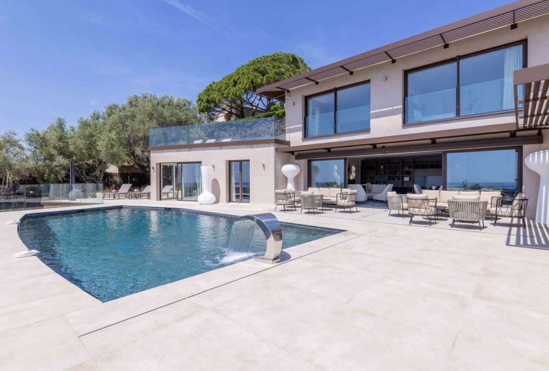 MOUGINS | VILLA | +5 PIECES