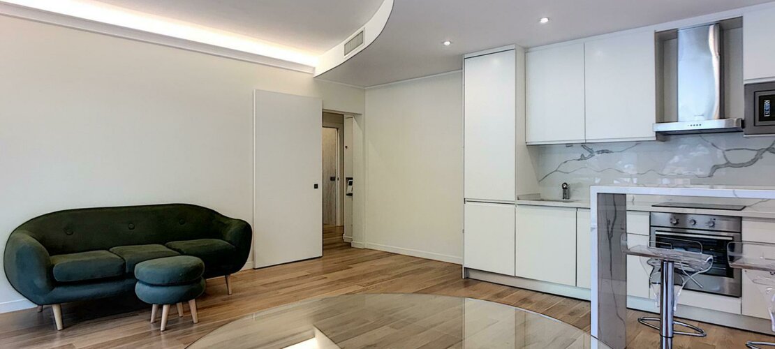 Les Ligures – renovated 3 room apartment with terrace & mountain view