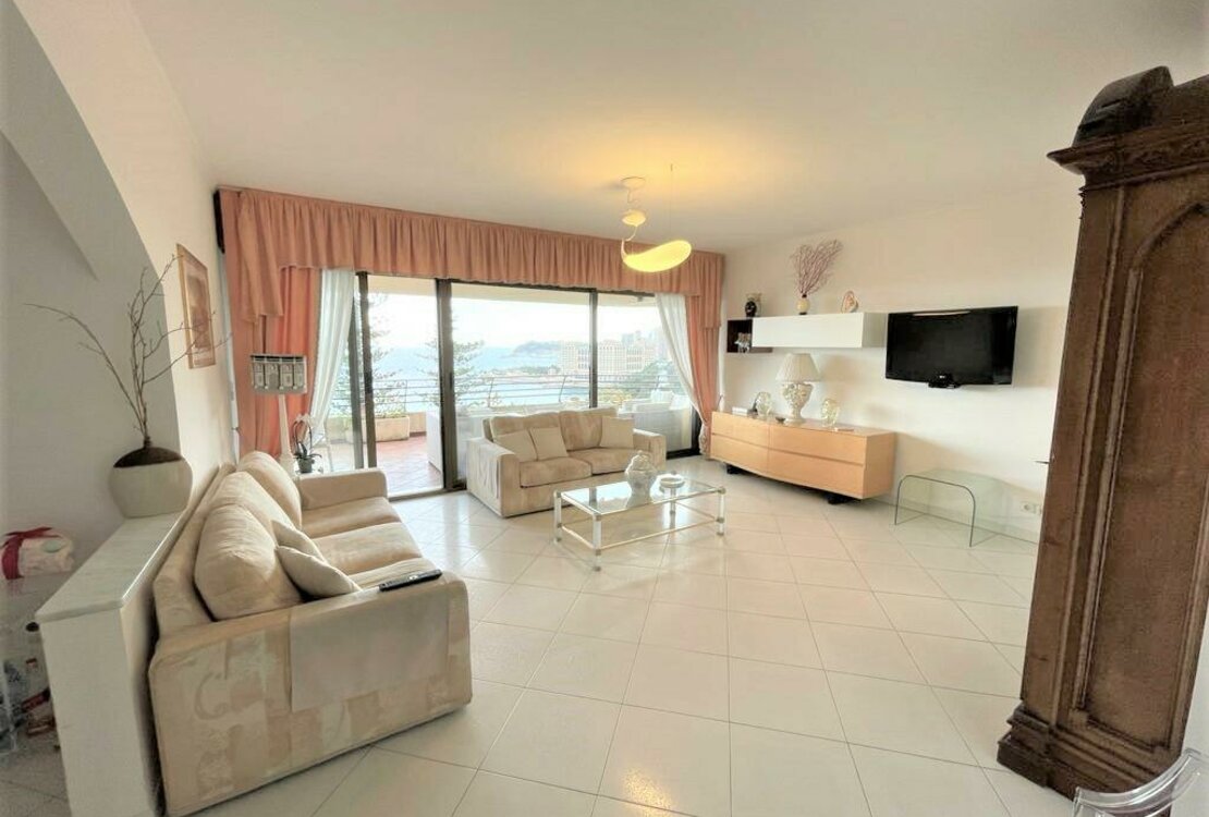 ROQUEBRUNE CAP MARTIN | SEA VIEW| 4 ROOMS WITH TERRACE, GARDEN AND PRIVATE POOL