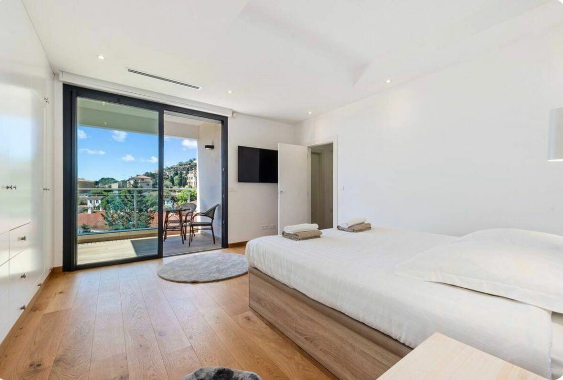 Exceptional villa 5 minutes from Monaco