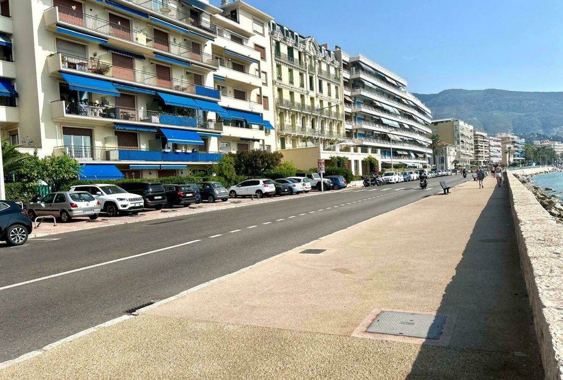 Seafront studio in Menton — Résidence Palais de la Madone