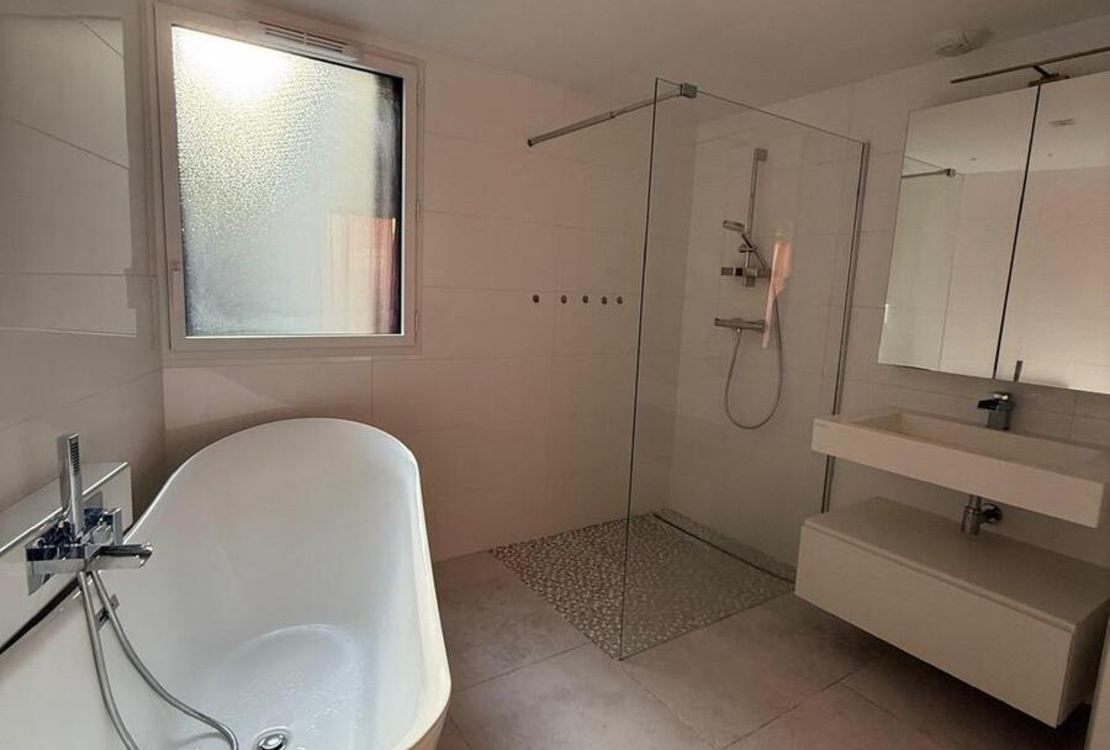 EZE – 2-Zimmer-Wohnung mit Schwimmbad