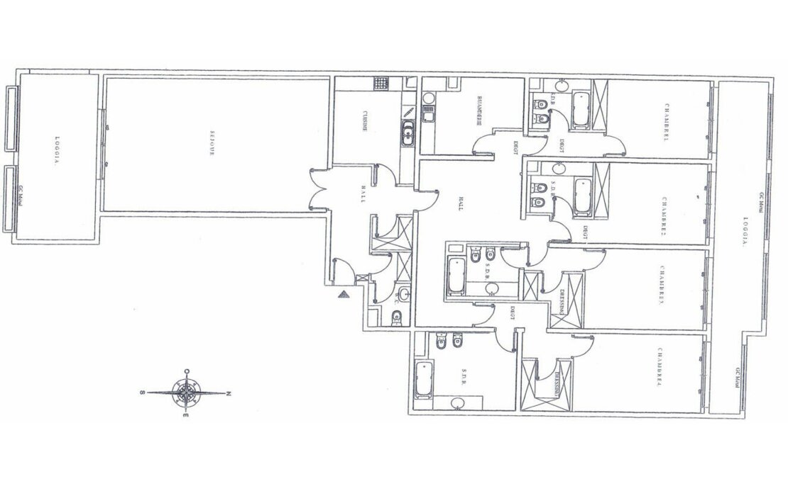 Elegante 5-Zimmer-Wohnung mit Panoramablick auf das Meer und hochwertigen Dienstleistungen