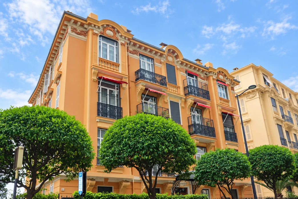 Façade de Adelaide Palace, 15 boulevard de Belgique, Monaco